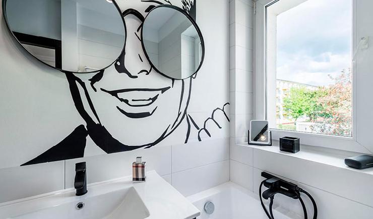 Окно для ванной комнаты в частном доме – мечты сбываются
