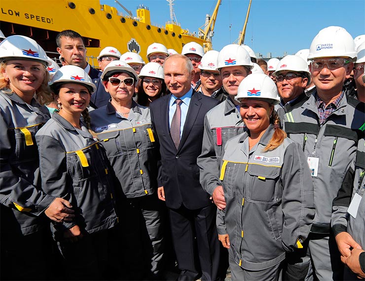 Владимир Путин оценил состояние стройкомплекса