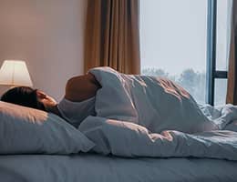 Noise & Health: ученые выяснили, что закрытое на ночь окно способствует снижению стресса