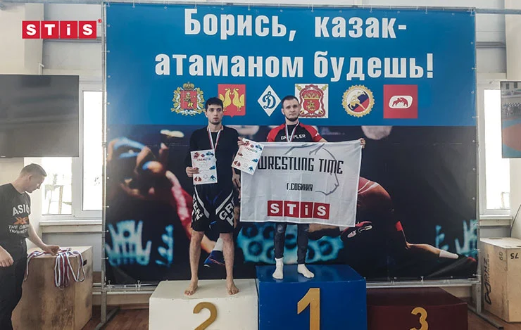 При поддержке STiS спортсмены из Владимирской области завоевали золото регионального чемпионата по борьбе