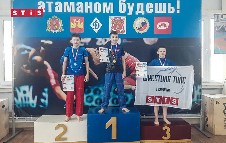 При поддержке STiS спортсмены из Владимирской области завоевали золото регионального чемпионата по борьбе