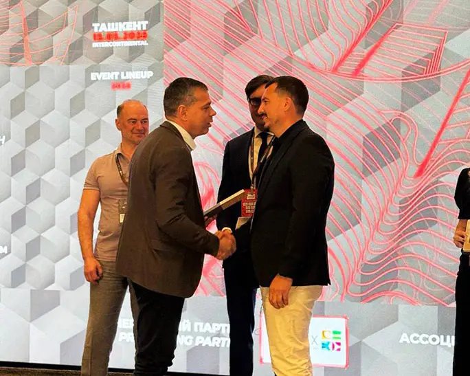 С темой «Как фурнитура формирует качество жизни человека в современной архитектуре» выступил Алексей Щавлев