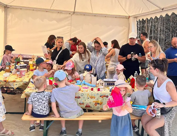 Атмосфера семейного праздника на открытии «ДемоГорода»