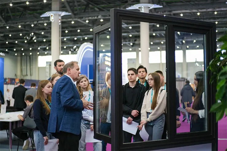 VEKA на «КазаньФоруме 2026»: эталонное окно, технадзор и 600 студентов VEKA на «КазаньФоруме 2026»: эталонное окно, технадзор и 600 студентов