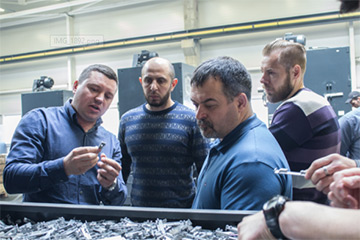 11 представителей оконных компаний из Казахстана посетили завод AXOR