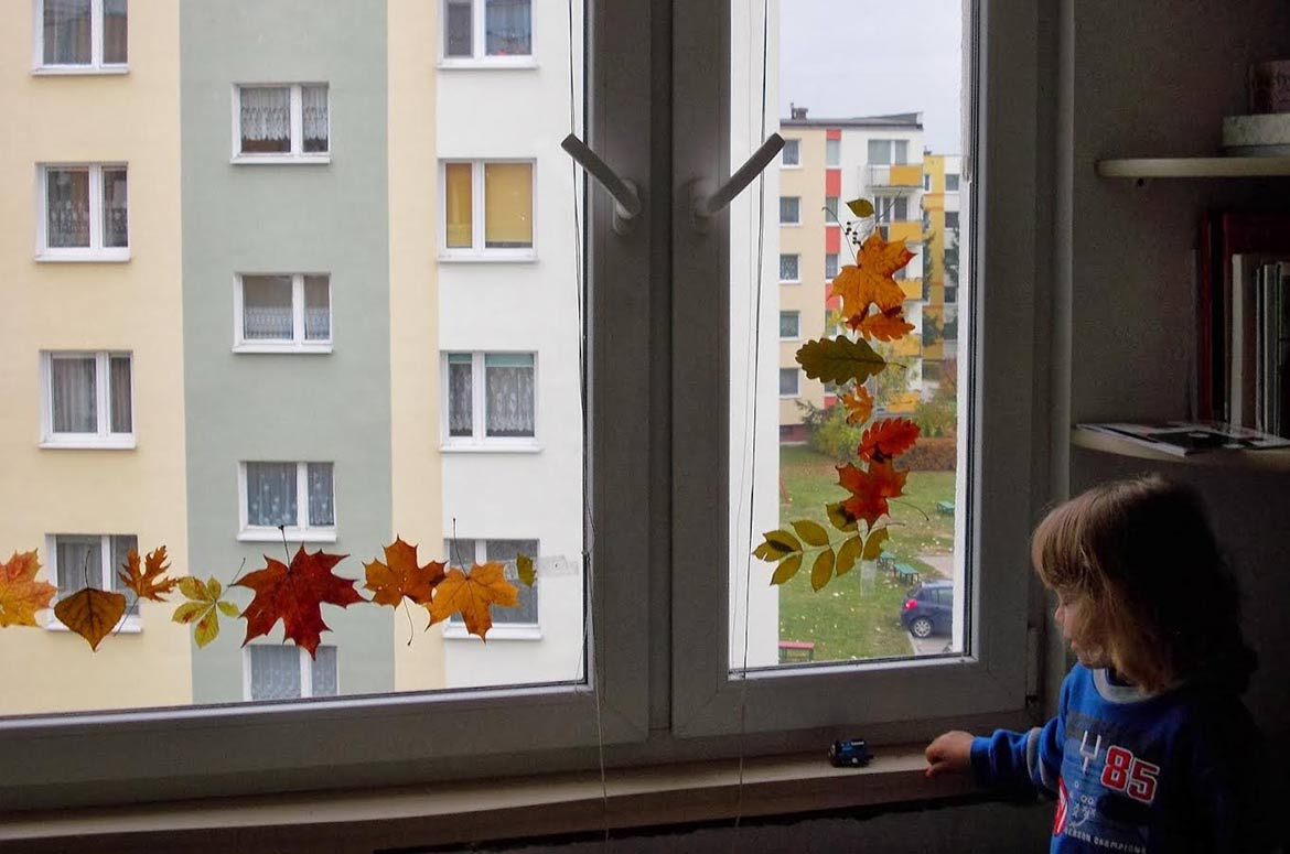 Эксперты Премии WinAwards Russia рекомендуют, как уберечь ребёнка от выпадения из окна 