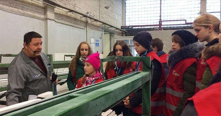 Компания «профайн РУС» провела День открытых дверей для школьников на заводе в Воскресенске