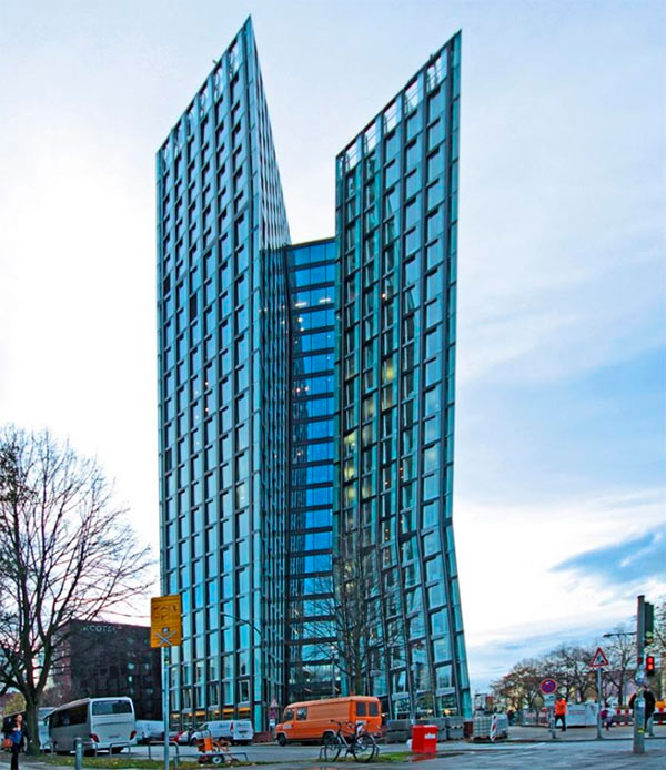 Фурнитура Roto в лучших окнах всего мира. Комплекс «Танцующие башни» в Гамбурге Фурнитура Roto в лучших окнах всего мира. Комплекс «Танцующие башни» в Гамбурге