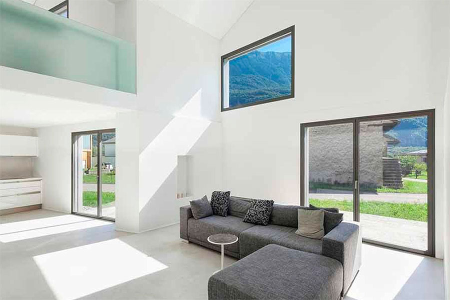 Горизонтальное окно – популярная тенденция в современной архитектуре