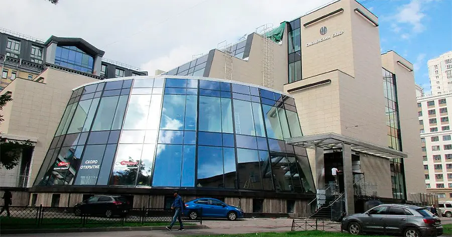 Архитектурное стекло Pilkington в бизнес-центре «Осло Марин»