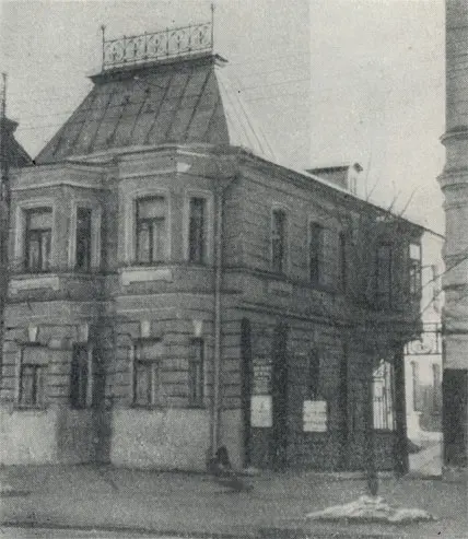 В доме Чехова в Москве отреставрируют окна и двери