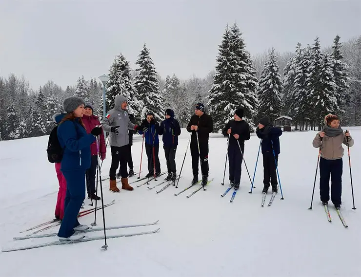 SIEGENIA. Директор ГК «Пластком» Кирилл Кудрявцев и участники лыжного марафона