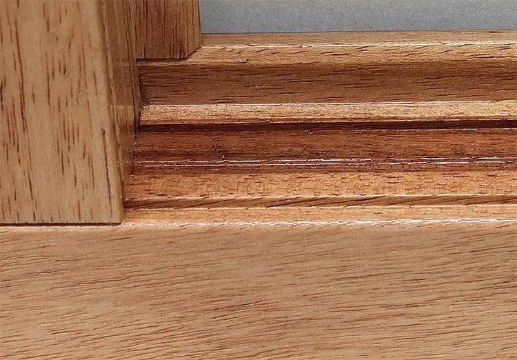 Толщина лакокрасочного покрытия деревянных окон важна