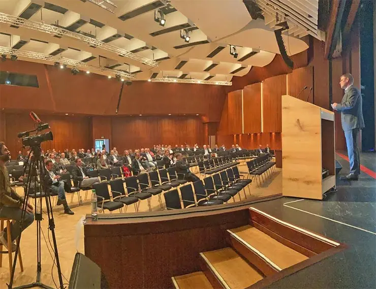 48-я отраслевая конференция Rosenheimer Fenstertage проходила в гибридном формате