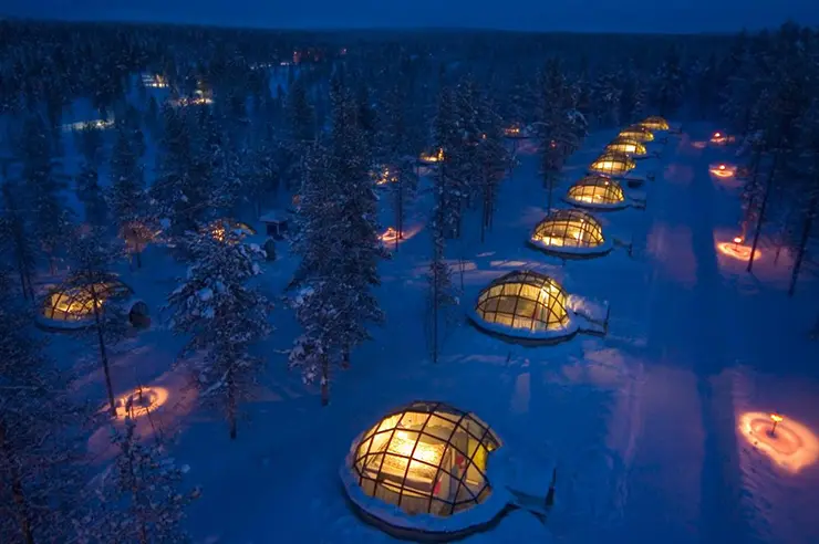 Гостиничные коттеджи в форме иглу, Арктический курорт Какслауттанен